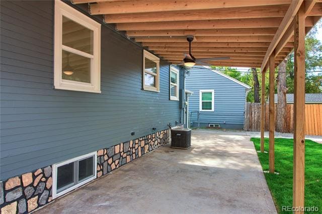 Building Photo - 1479 S Steele St