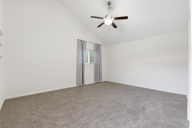 Building Photo - 14210 Briarhills Pkwy