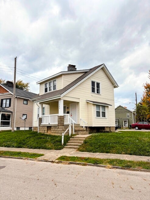 Building Photo - 1262 E 20th Ave