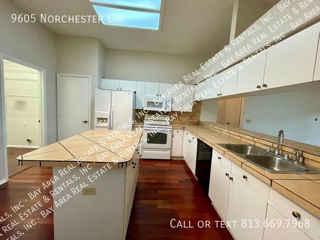 Building Photo - 9605 Norchester Cir