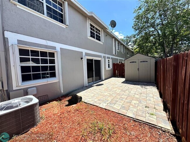 Building Photo - 12159 SW 52nd Ct