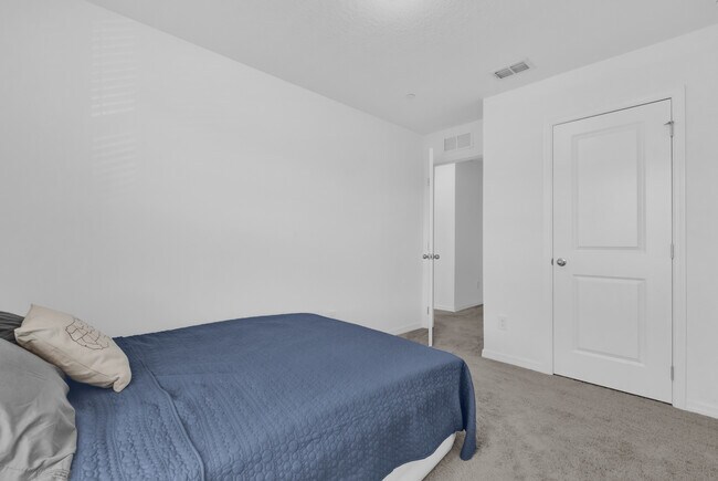 Building Photo - 3039 Springwell Lp