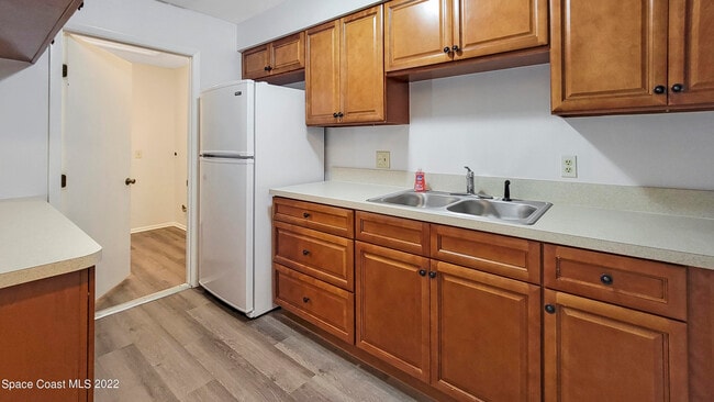 Building Photo - 1358 Westover St