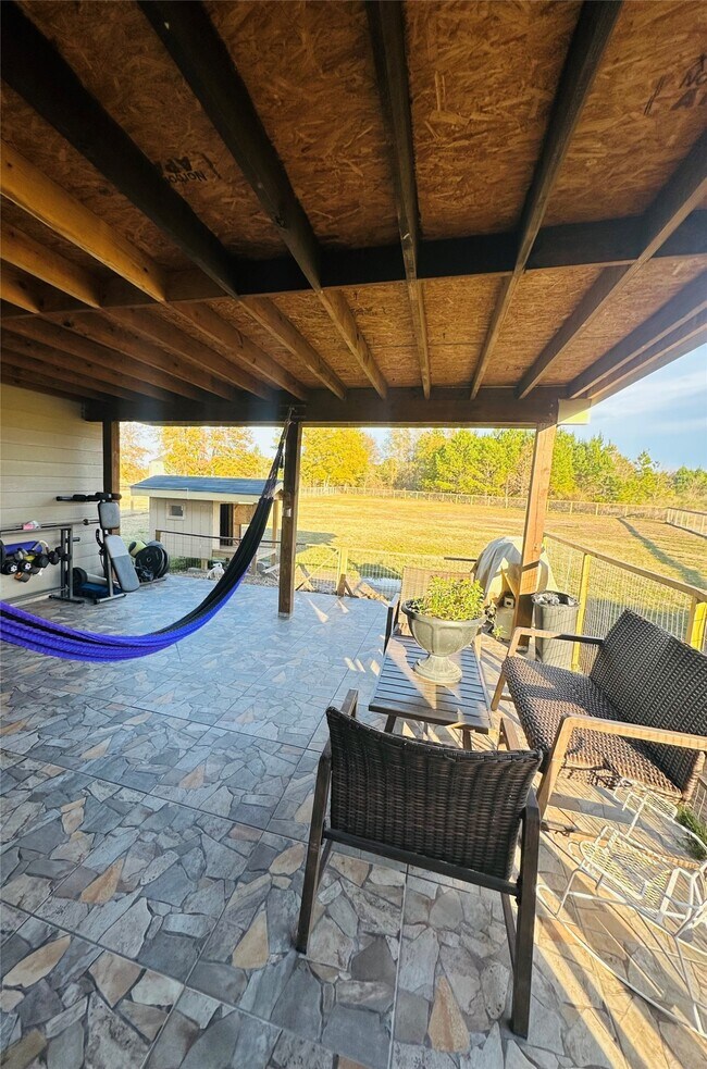 Building Photo - 844 Rd 5109