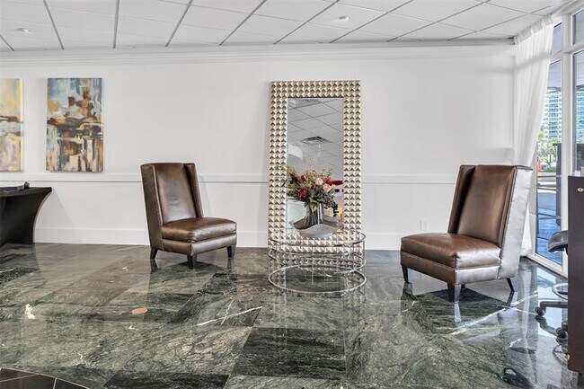 Building Photo - 3700 Galt Ocean Dr