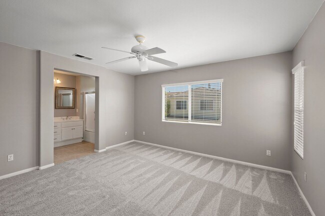 Building Photo - Gorgeous 3 Bedroom Chula Vista Home!