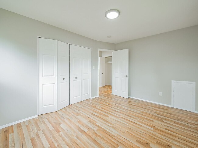 Building Photo - 1490 Nancywood Dr