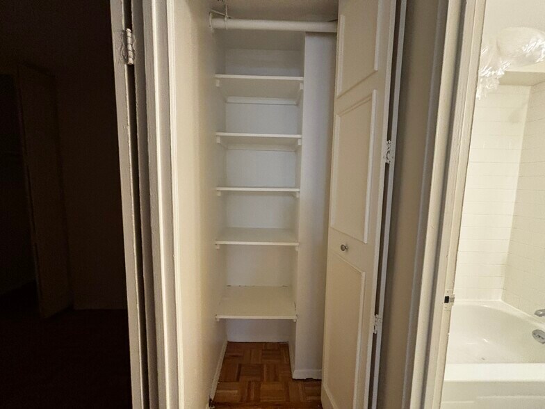 Building Photo - 109 Babcock St