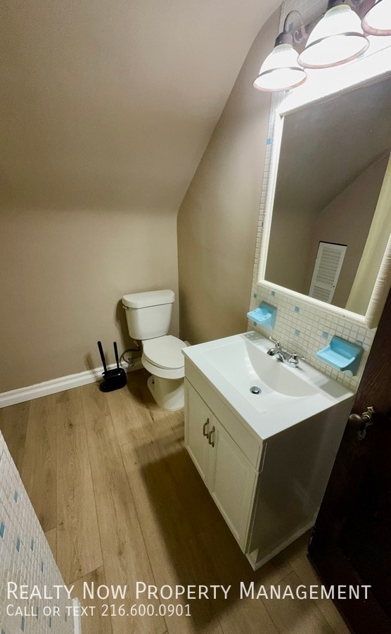 Building Photo - 3638 Glencairn Rd