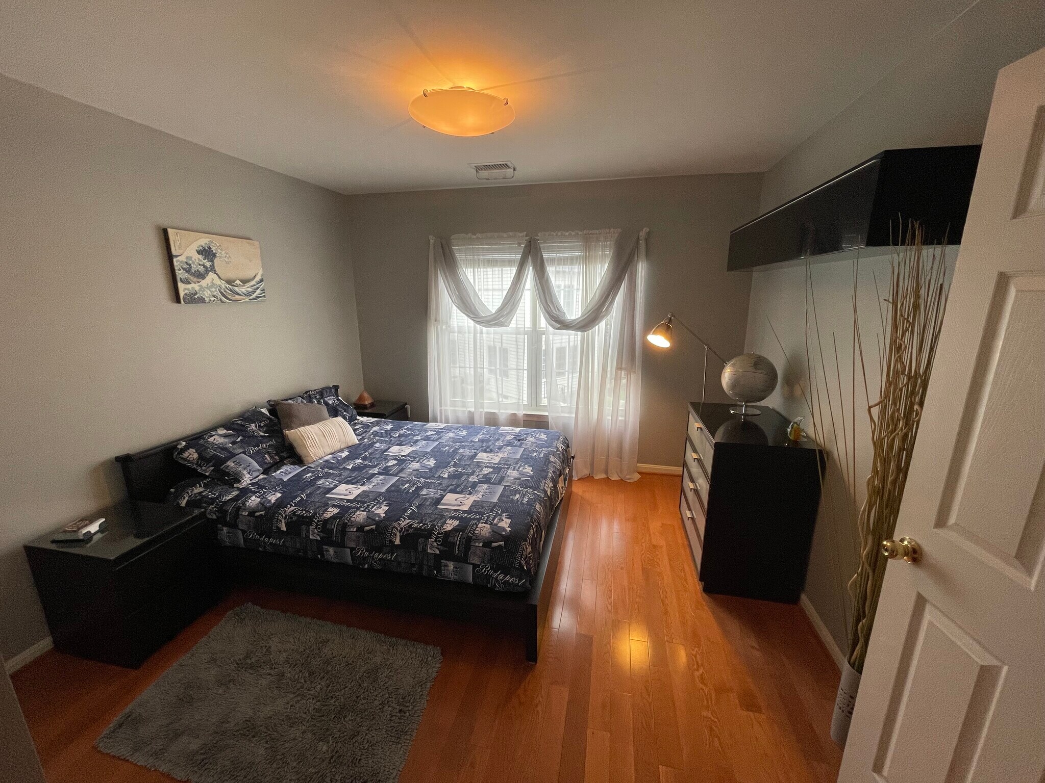 Building Photo - 6615 Schurtz St