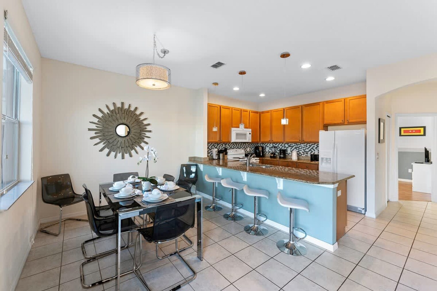 Building Photo - 481 Las Fuentes Dr