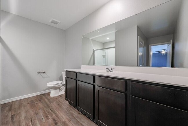 Building Photo - Home in Litchfield Park at Canyon Views! 5...