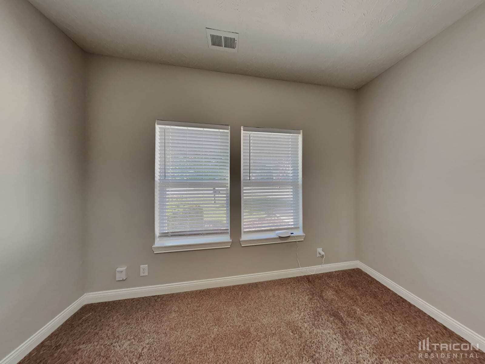 Building Photo - 1630 Jaques Dr