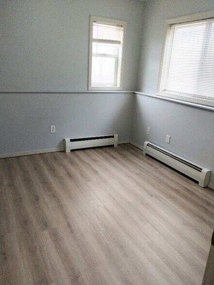 Building Photo - 1949 S 9th St W