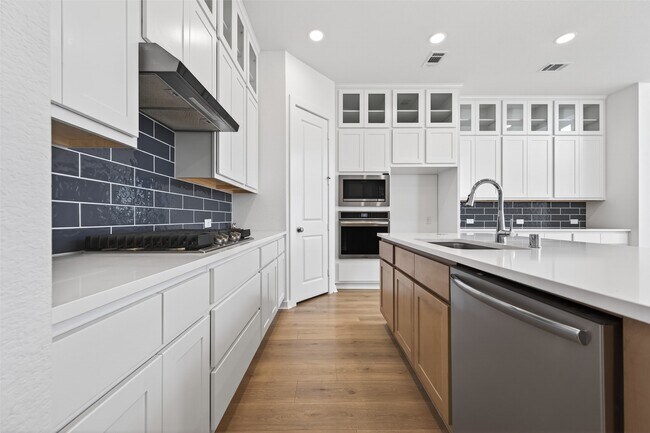 Building Photo - 16518 Texas Hill Country Rd