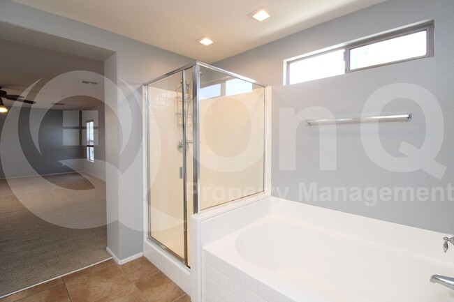 Building Photo - 14205 W Mauna Loa Ln