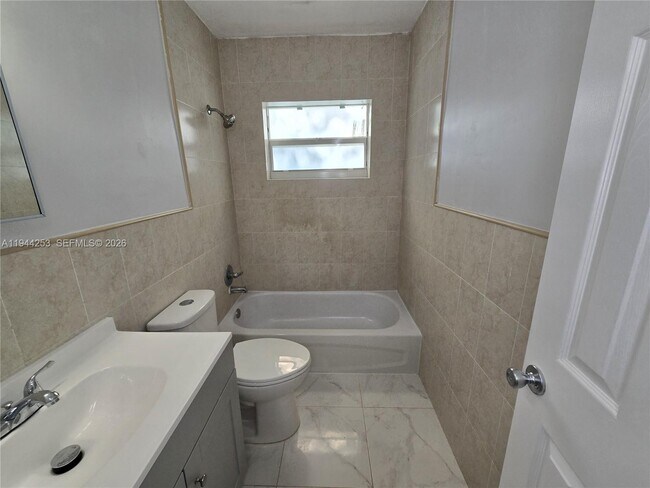 Building Photo - 1320 NE 211th Terrace