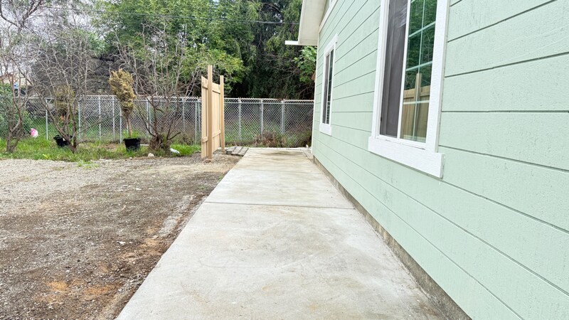 Building Photo - 15840 Annellen St