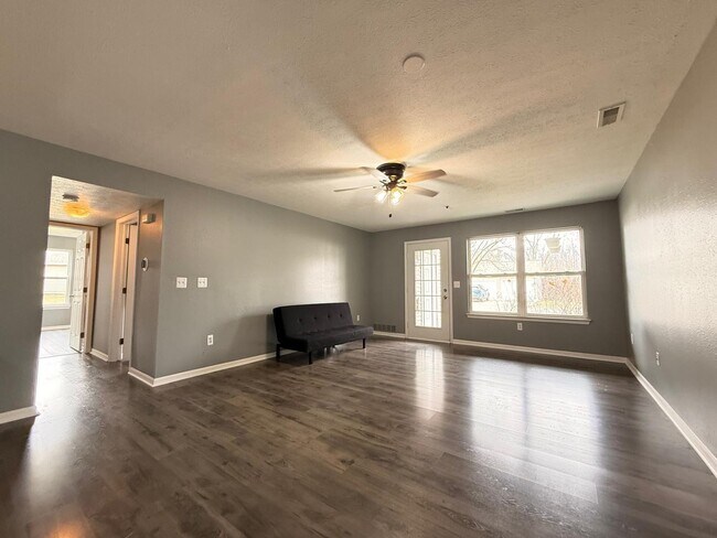 Building Photo - 1401 Millbrook Trail