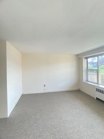 Building Photo - 145 Pinckney St