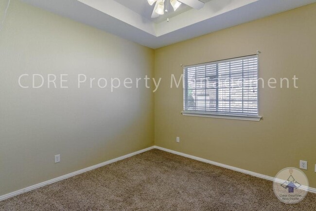 Building Photo - 1211 Limestone Creek Dr