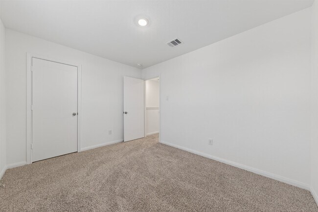 Building Photo - 12239 Shield Crest Ct