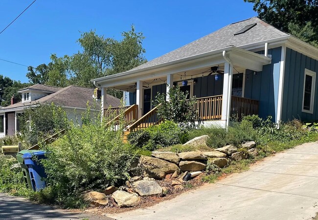 Building Photo - 49 Nebraska St