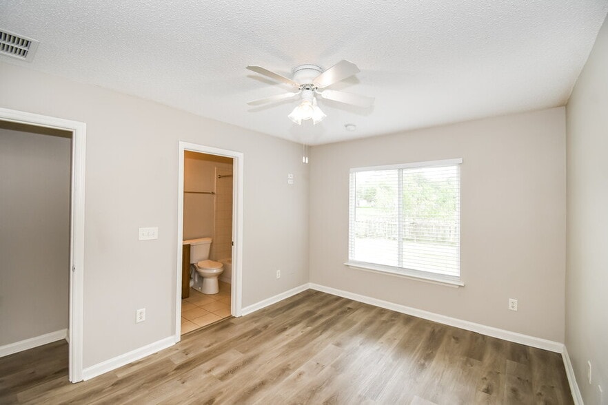 Building Photo - 957 Wynfield Cir