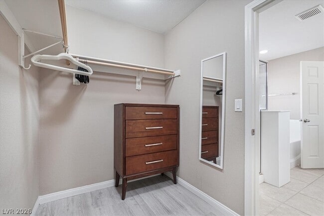 Building Photo - 1428 Ozzie Smith Ave