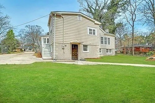 Building Photo - Room in House on Hutchens Rd SE