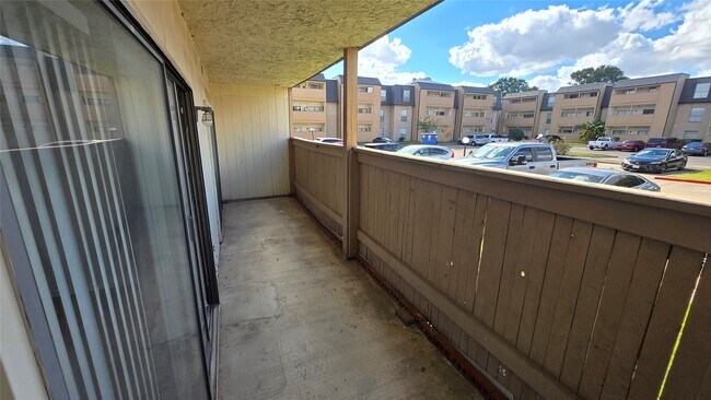 Building Photo - 8427 Hearth Dr