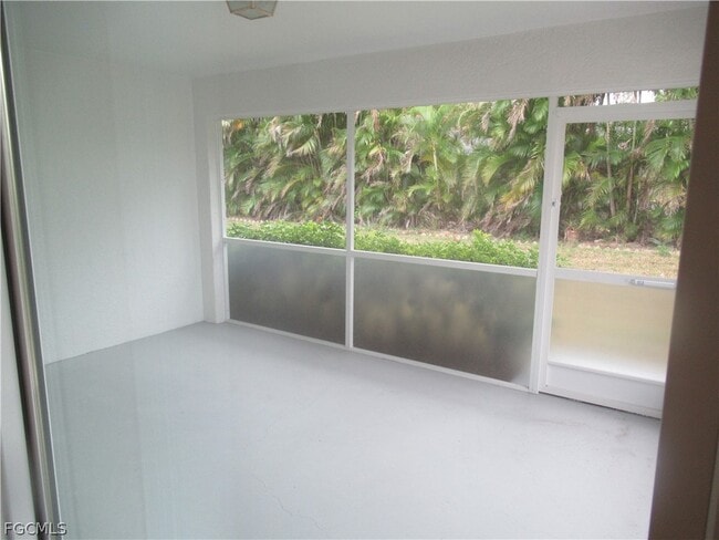 Building Photo - 926 SE 8th St