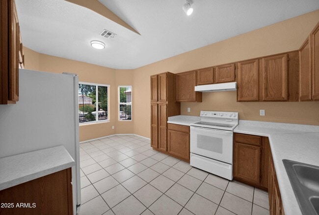 Building Photo - 2917 E Nisbet Ct