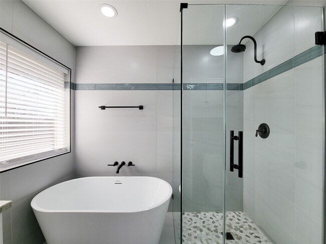 Building Photo - 21123 Amber Crossing Dr