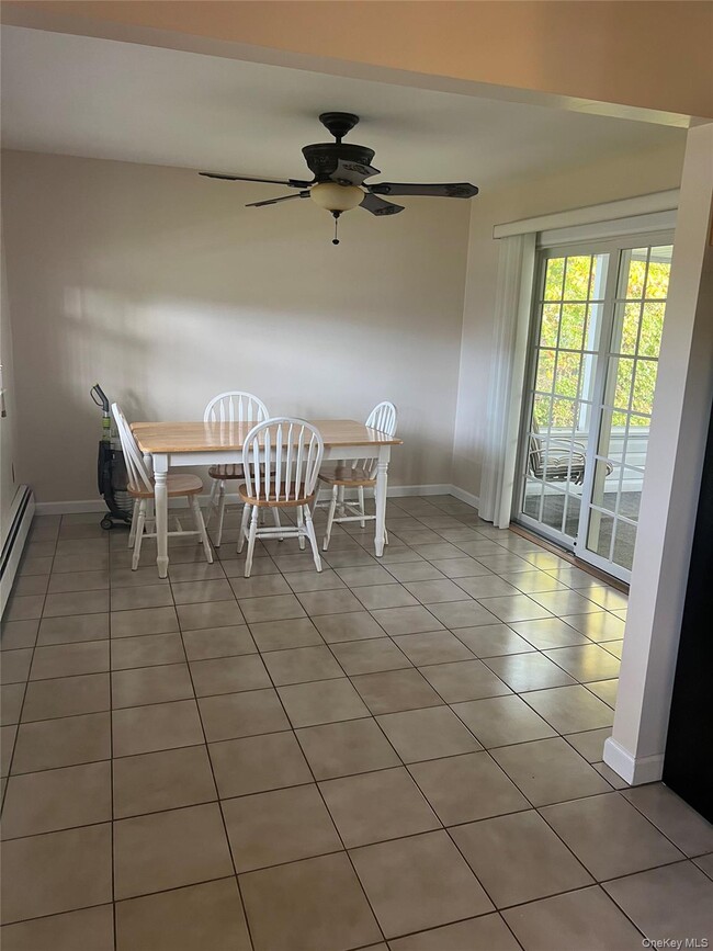 Building Photo - 1803 Albermarle Ave