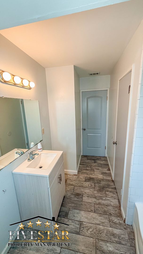 Building Photo - 2816 Occidental St