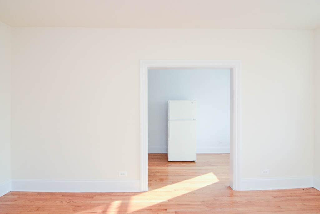 Building Photo - 2704 N Sawyer Ave