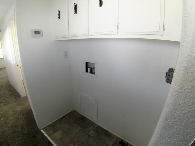 Building Photo - 981 Stahlman Dr