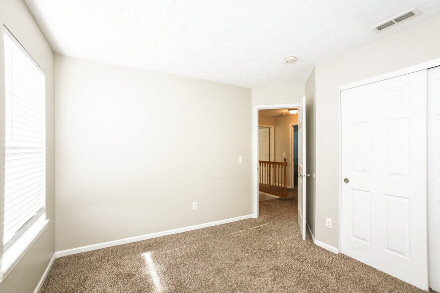 Building Photo - 5928 Keensburg Dr