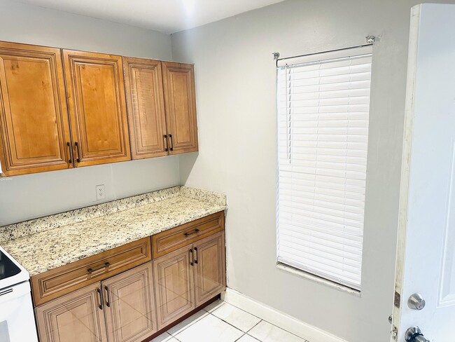 Building Photo - 5145 Breckenridge Pl