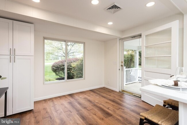 Building Photo - 16742 Ridge Rd