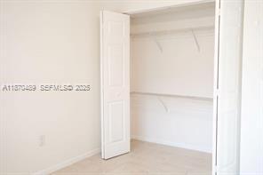 Building Photo - 911 NE 199th St