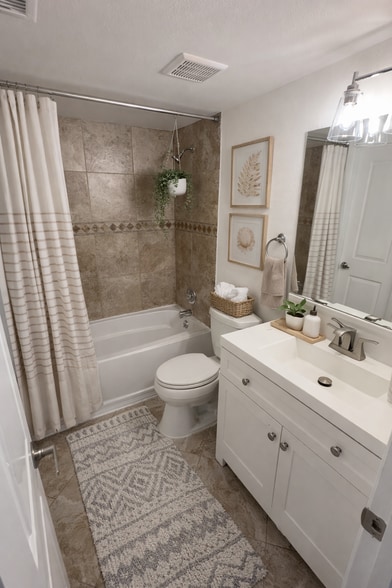 Virtually Staged - 3053 S Ursula Cir