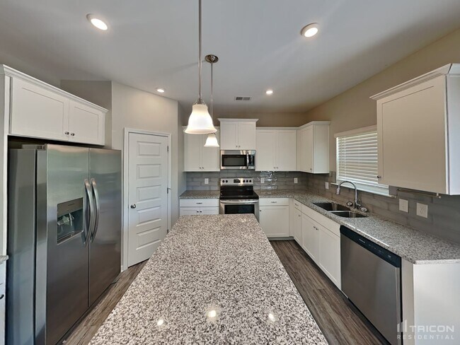 Building Photo - 106 Juliette Ct