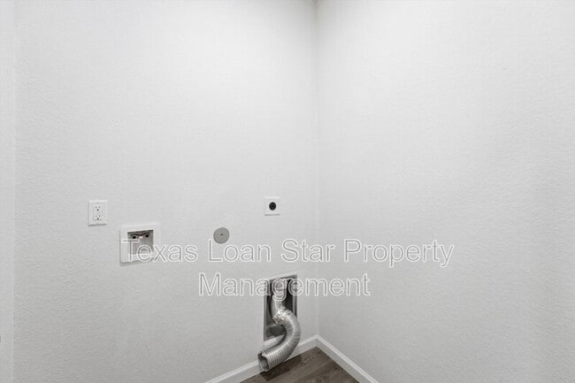 Building Photo - 319 N Carolina St