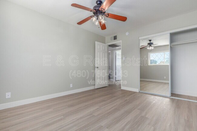 Building Photo - 1332 N 71st St