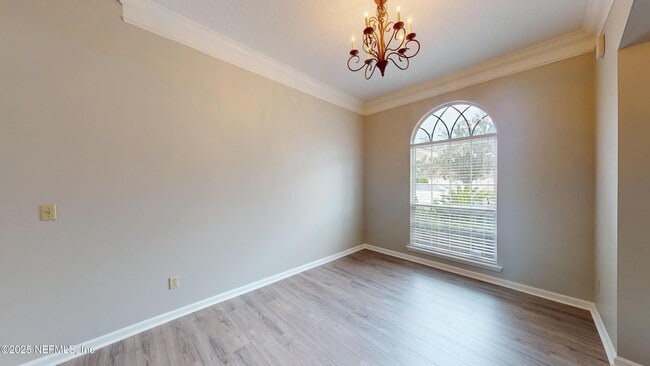 Building Photo - 11861 Lake Fern Dr