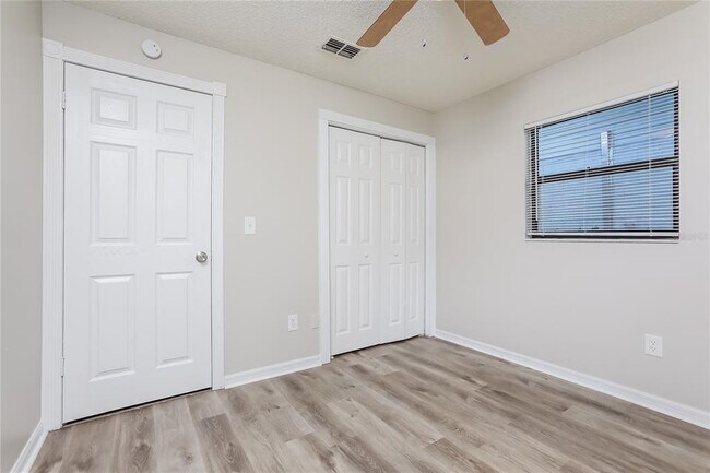 Building Photo - 116 N Buena Vista Ave