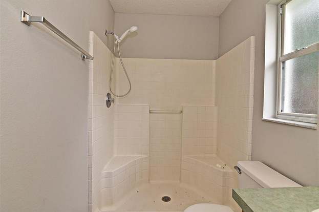 Building Photo - 109 Holloway Ct