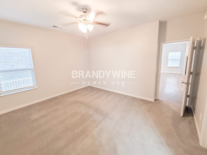 Building Photo - 94 Vivian Way